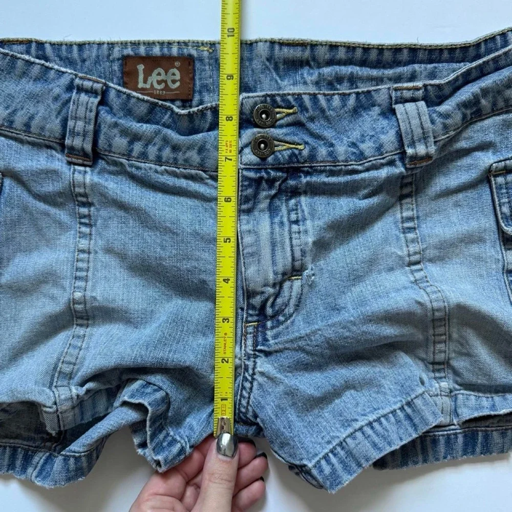 Lee Y2K Denim Shorts Light Wash Low Rise Utility Cargo Cuffed Blue Women 11M